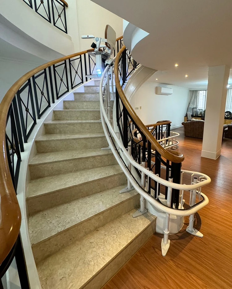 Arc-staircase-Curved-brown-1Fto3F (10)